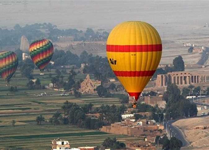 شركات البالون الطائر تسير 6 رحلات سياحية اليوم